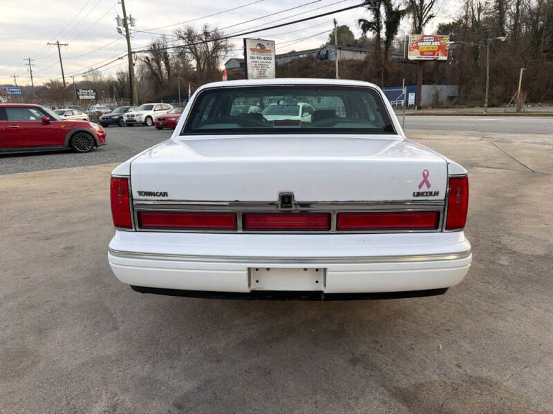 1997 Lincoln Town Car Executive