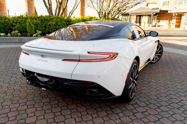 2019 Aston Martin DB11 36