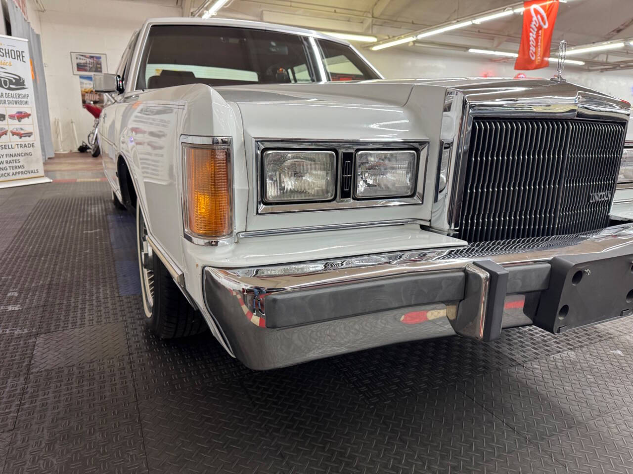 1989 Lincoln Town Car 7