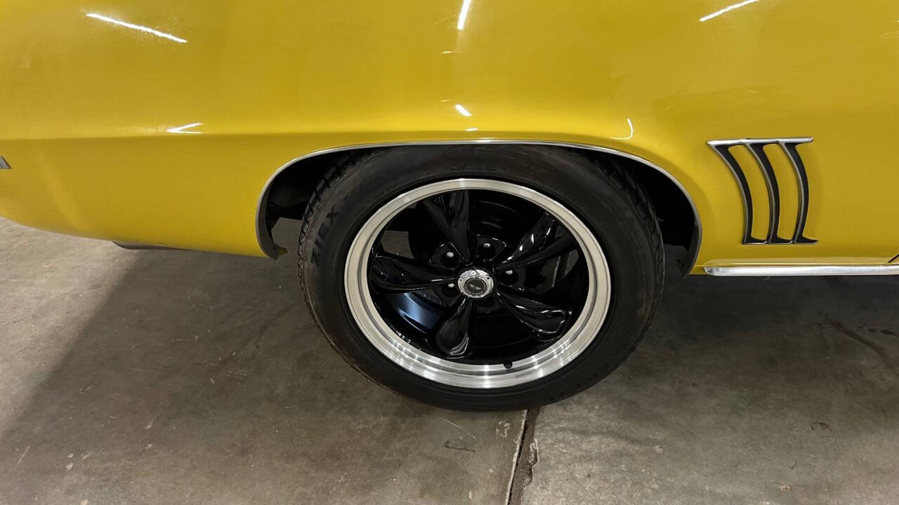1969 Chevrolet Camaro 9