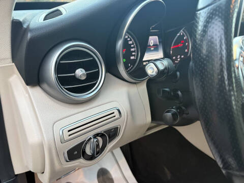 2015 Mercedes-Benz C-Class C 300 4MATIC