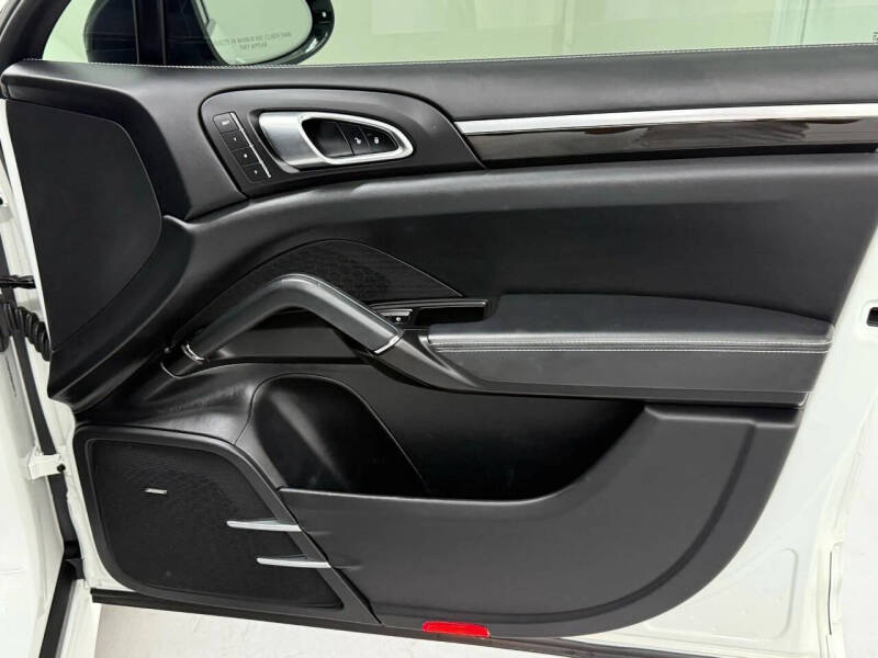 2018 Porsche Cayenne GTS