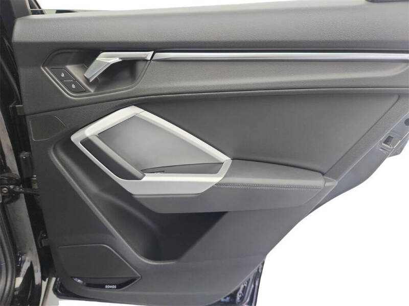 2023 Audi Q3 quattro S line Prem Plus 45 TFSI