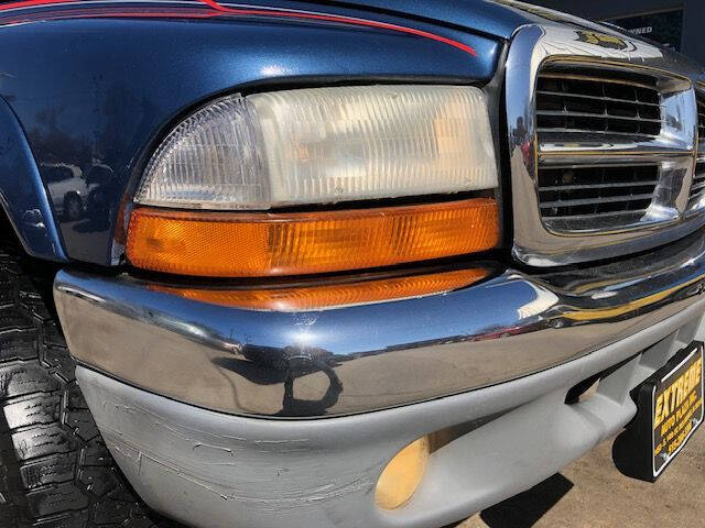 2003 Dodge Dakota for sale at Extreme Auto Plaza in Des Moines, IA