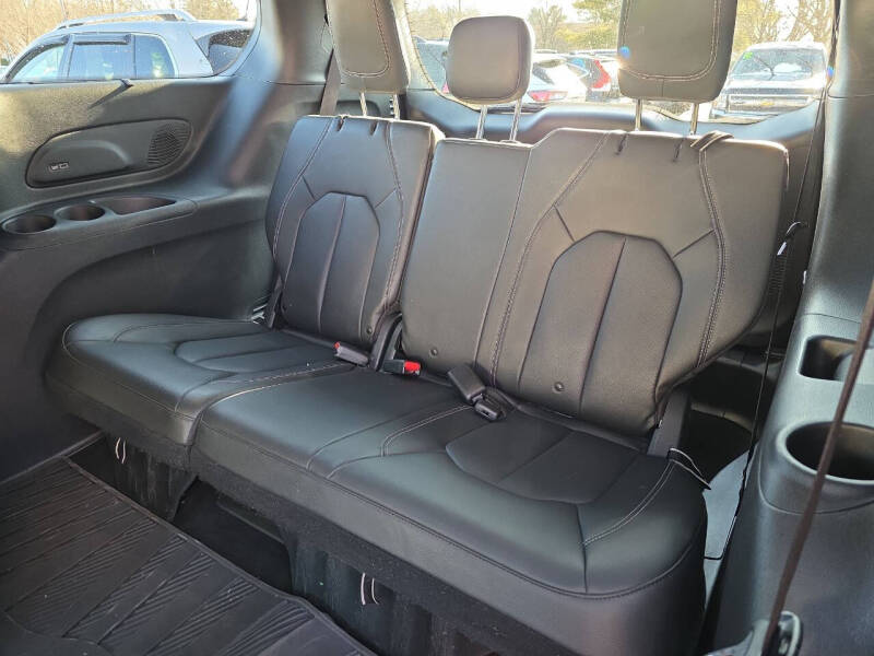 2020 Chrysler Pacifica Touring L Plus