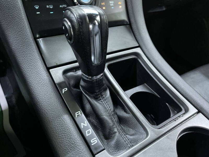 2019 Ford Taurus SEL