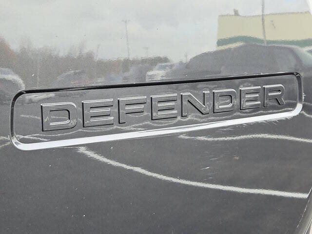 2023 Land Rover Defender 130 X-Dynamic SE