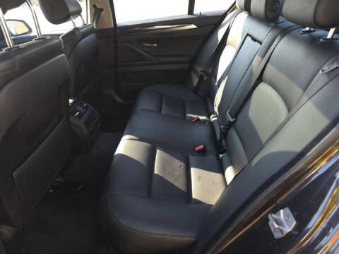 2016 BMW 5 Series 528i