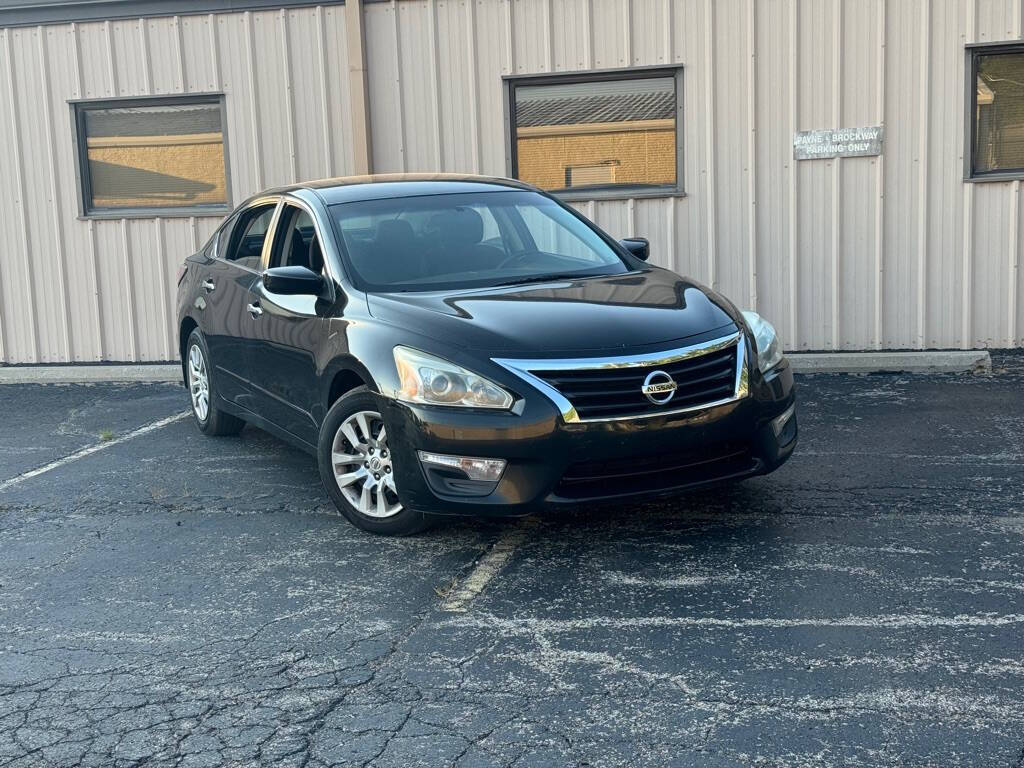 2014 Nissan Altima for sale at Autolink in Kansas City, KS