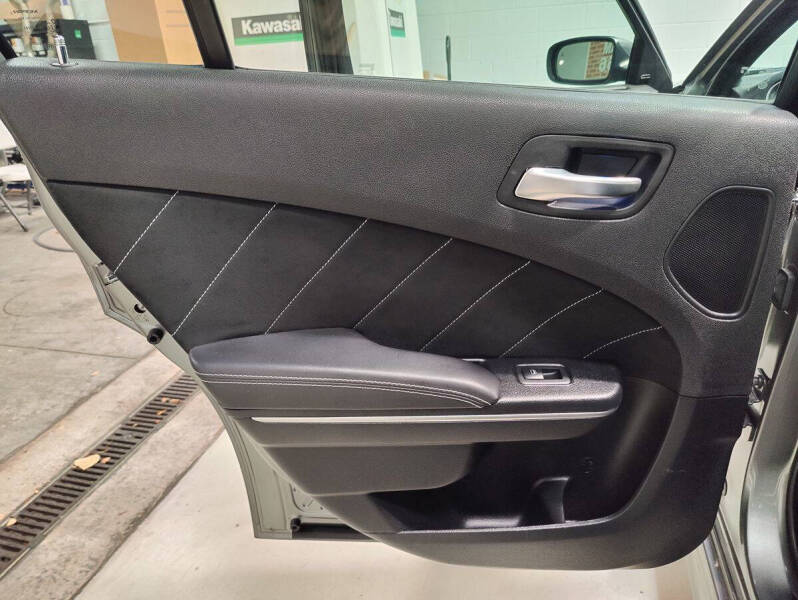 2012 Dodge Charger SRT8