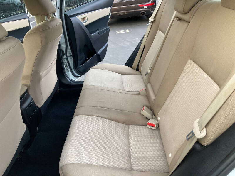 2016 Toyota Corolla LE