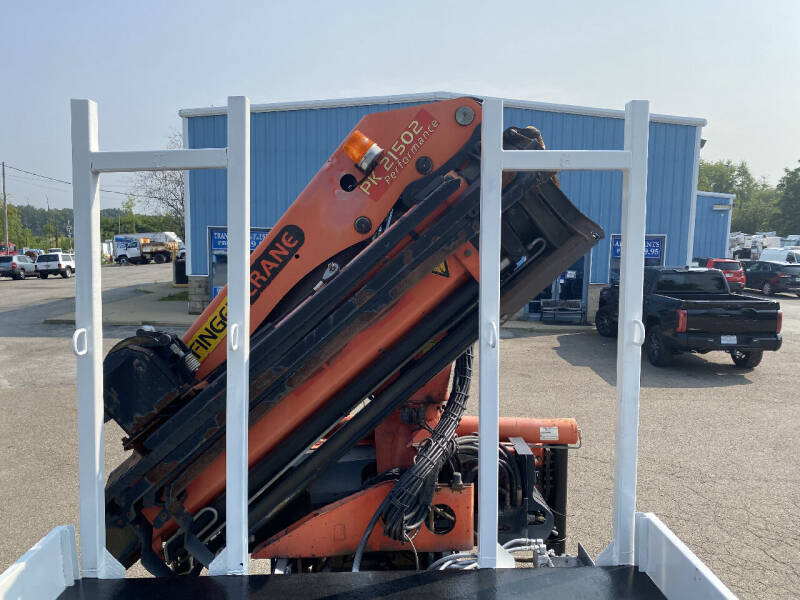 2007 Freightliner M2 106