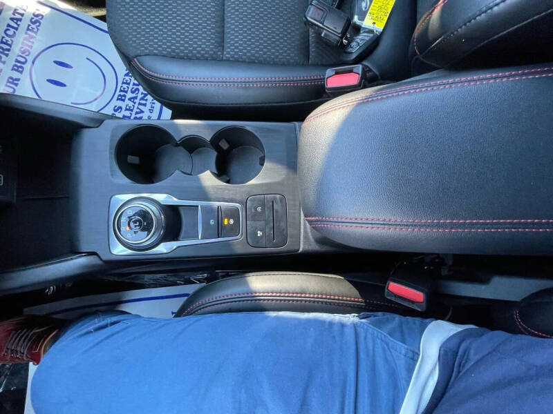 2025 Ford Escape ST-Line Select