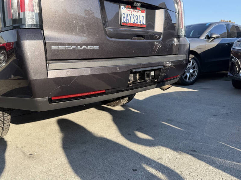 2017 Cadillac Escalade ESV Platinum