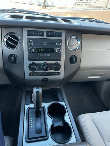 2010 Ford Expedition XLT