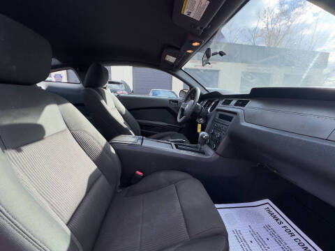 2010 Ford Mustang V6