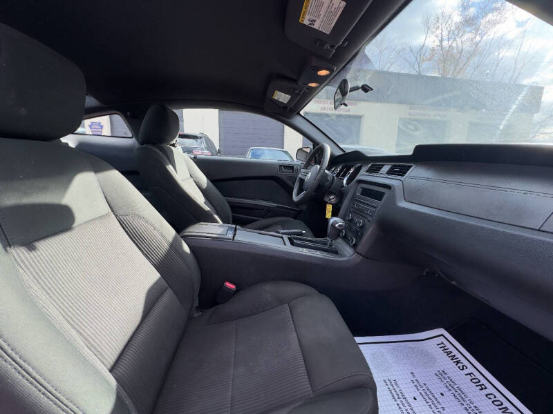 2010 Ford Mustang V6