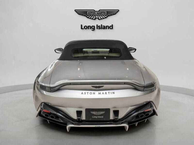 2023 Aston Martin Vantage