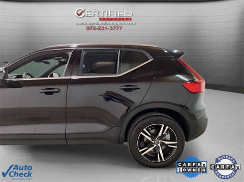2025 Volvo XC40 B5 Core Bright Theme