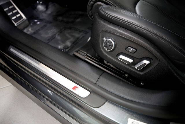 2017 Audi S7 4.0T quattro Premium Plus