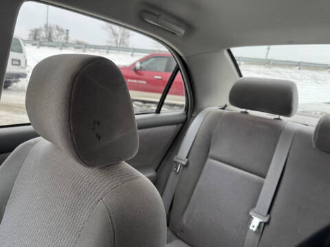 2005 Toyota Corolla LE