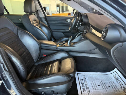 2017 Alfa Romeo Giulia Ti