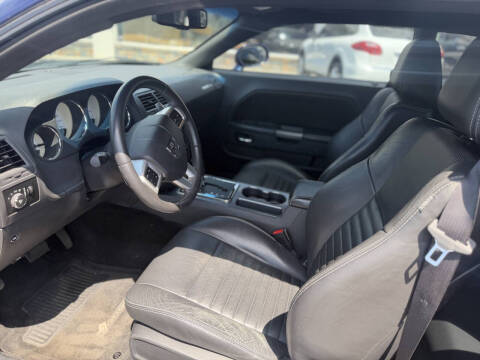 2013 Dodge Challenger R/T Plus