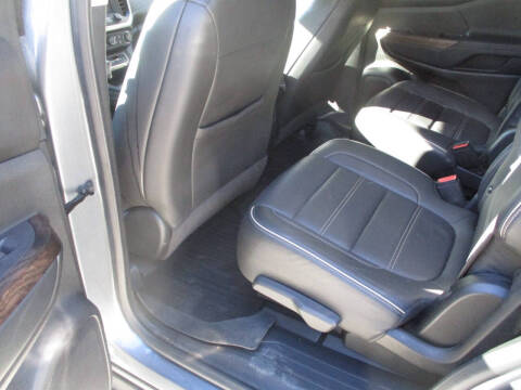 2020 GMC Acadia Denali