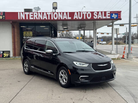 2023 Chrysler Pacifica for sale at International Auto Sales in Garland TX