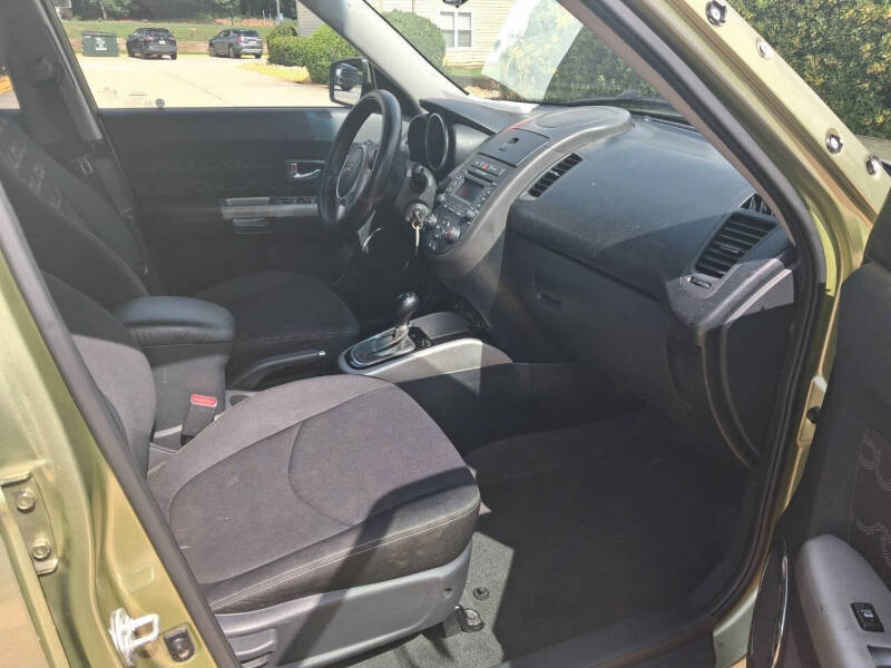 2012 Kia Soul +