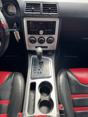 2010 Dodge Challenger SE