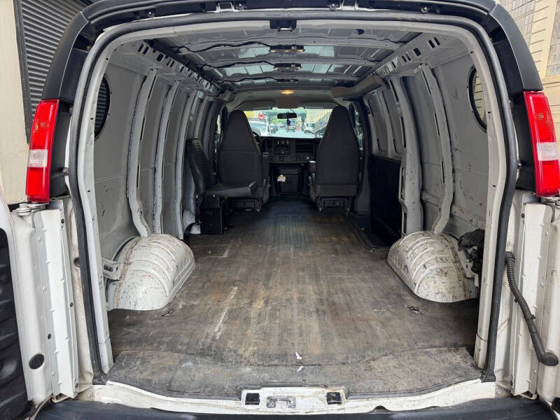 2020 Chevrolet Express 2500