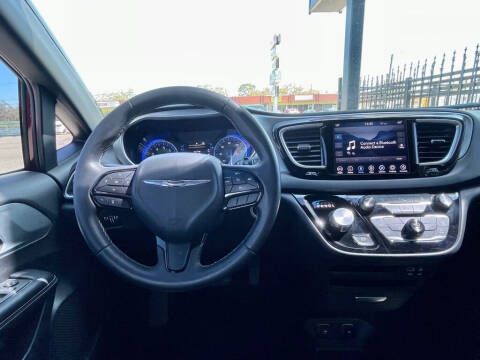 2018 Chrysler Pacifica Touring L