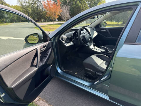 2011 Mazda MAZDA3 i Touring