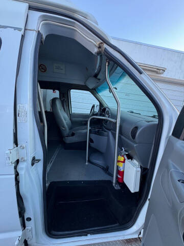 2008 Ford E-Series E-350 SD