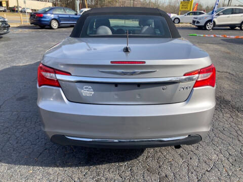 2013 Chrysler 200 Touring
