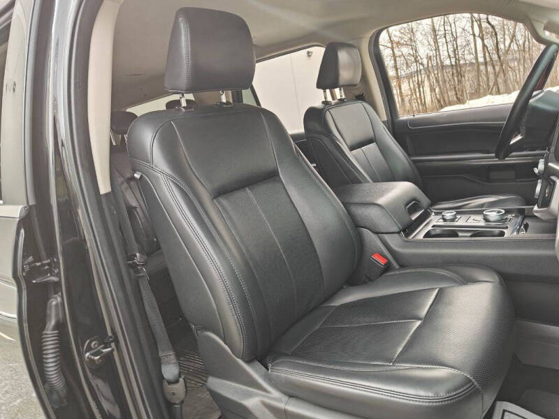 2023 Ford Expedition MAX XLT