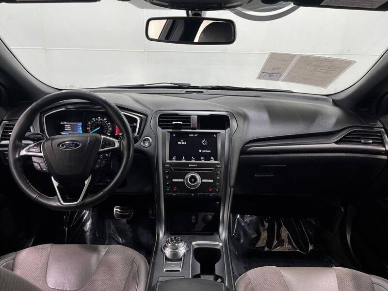 2017 Ford Fusion V6 Sport