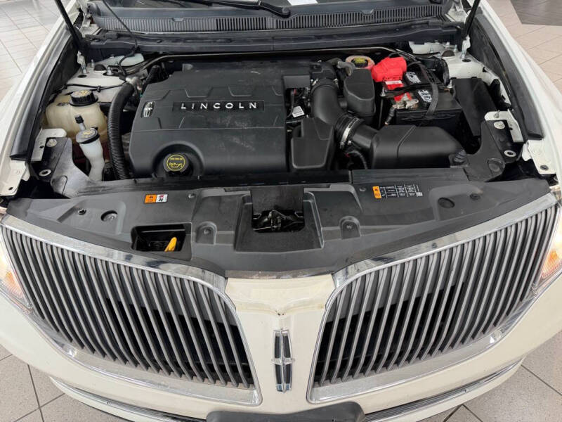2014 Lincoln MKT