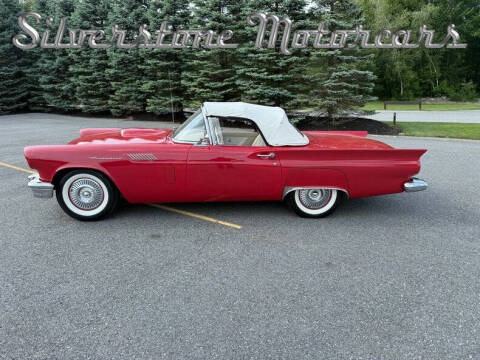 1957 Ford Thunderbird