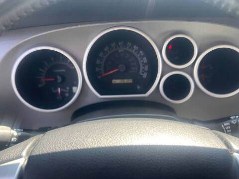 2016 Toyota Sequoia SR5