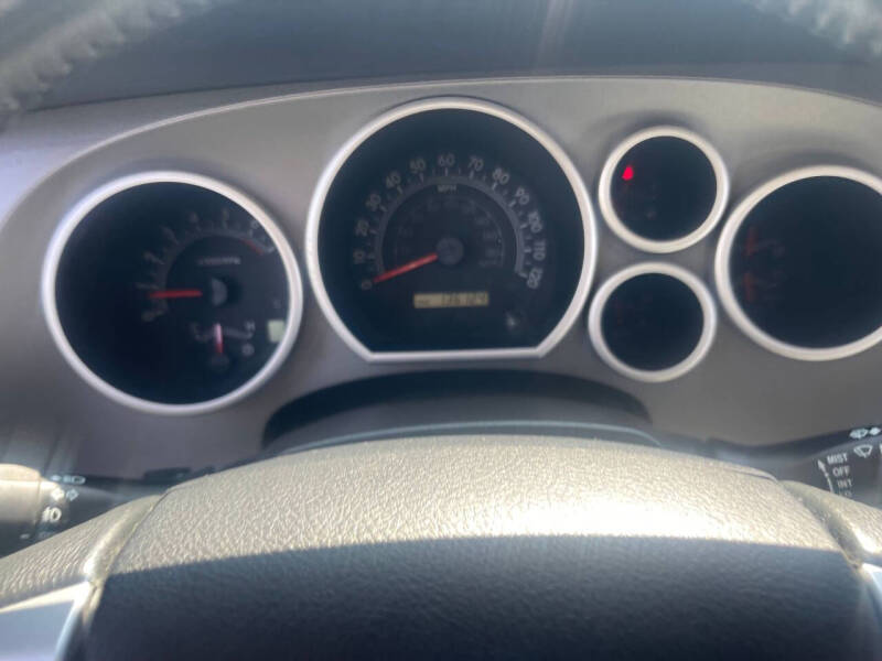 2016 Toyota Sequoia SR5