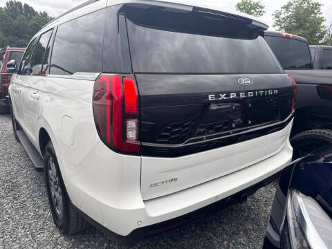 2025 Ford Expedition Active