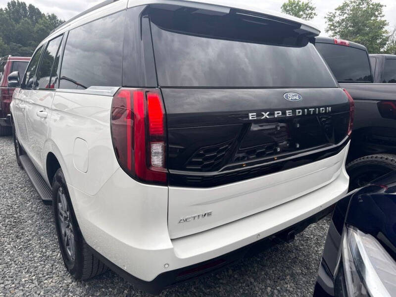 2025 Ford Expedition Active