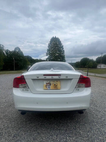 2011 Volvo C70 T5