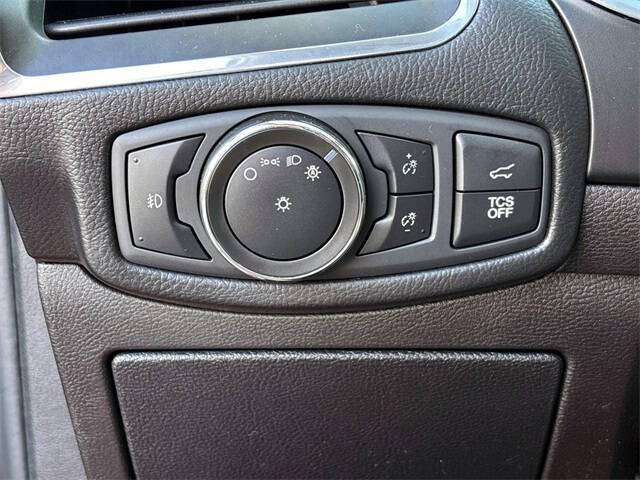 2020 Ford Edge Titanium