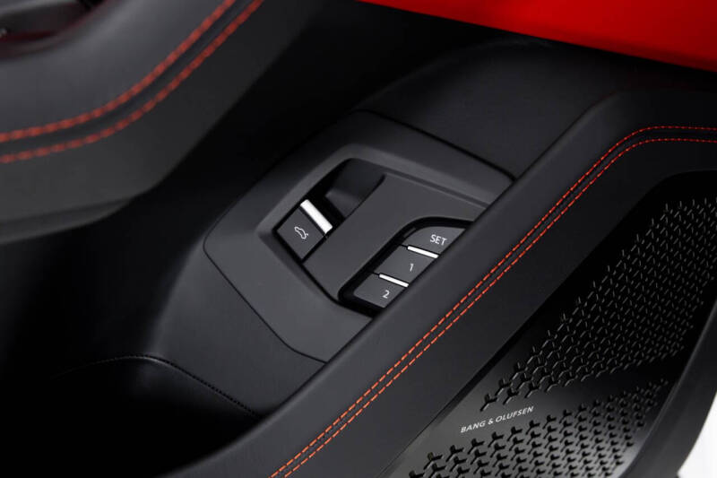 2024 Lamborghini Urus S