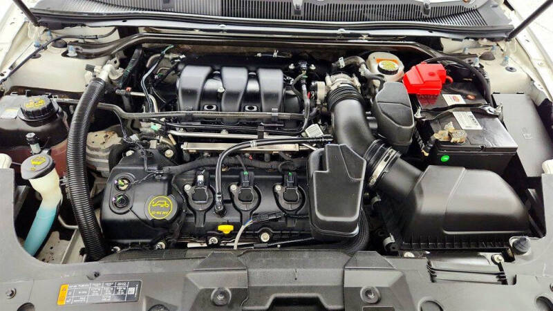 2018 Ford Taurus SEL