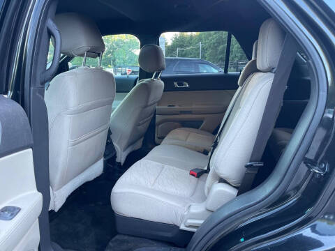 2014 Ford Explorer