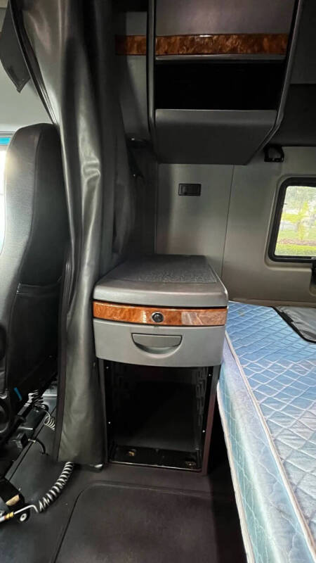 2018 International LT625